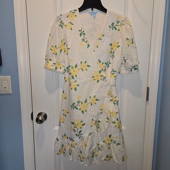 Draper James Reba Wrap Dress Floral V-Neck Ruffle Eyelet Magnolia sz 6 - Picture 1 of 10